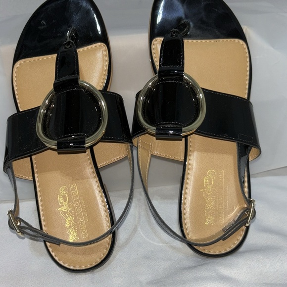 COACH AND FOUR Black Patent Leather Buckle Front Strap Sandal Size 6.5 - Picture 5 of 10